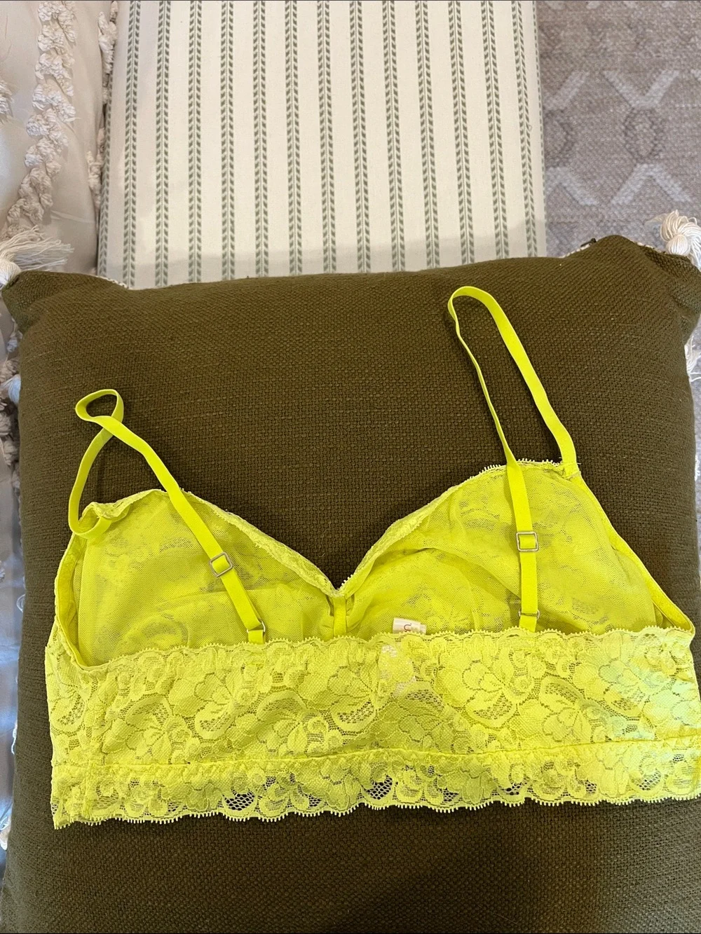 Bralettes Lot (5) Lace Bras - Picture 9 of 11
